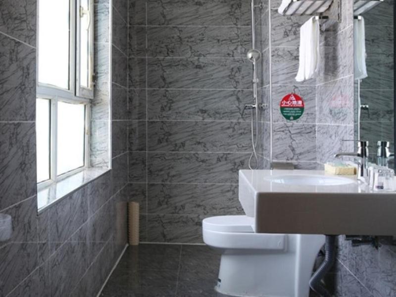 Greentree Wulumuqi Airport Hotel Urumczi Zewnętrze zdjęcie